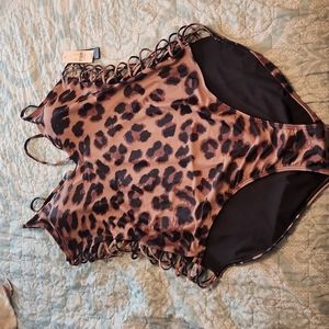 New York and Company Swimsuit XXL Cheeta Print